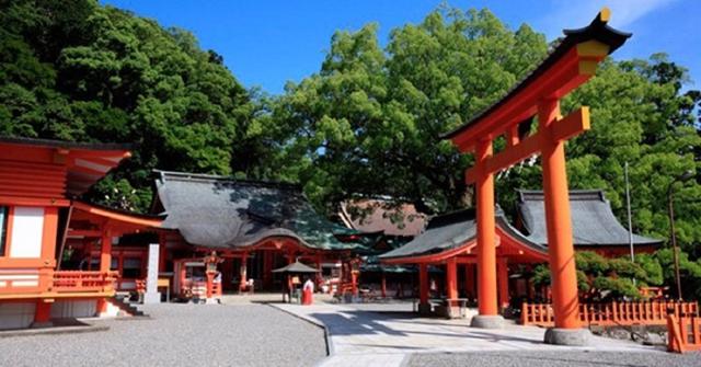 画像: 熊野那智大社