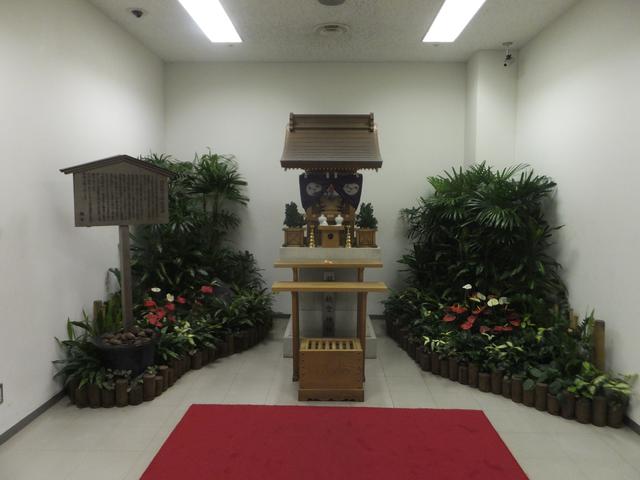 画像: 羽田空港雑学File 2 敷地内に空の安全を祈る神社があります