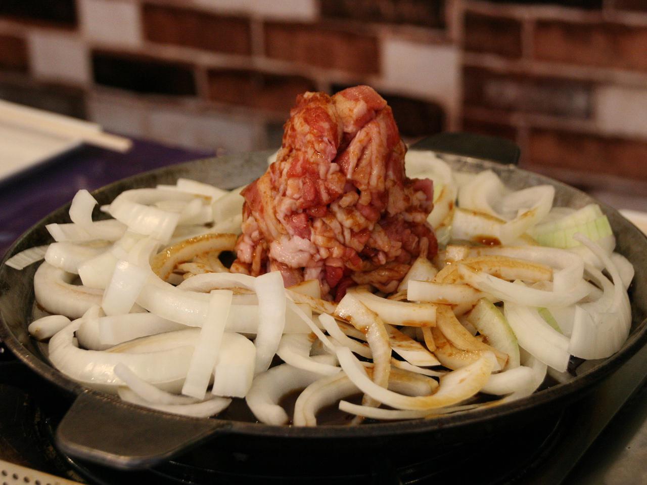 画像: バラゼミ推奨の焼き方「タワー焼き」。これで、誰でも美味しく焼けるそう