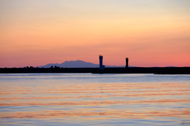 画像: 刻々と変わってゆく夕景。いつまででも見ていたい光景でした。