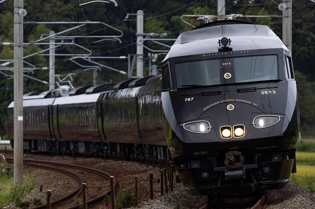 画像1: 豪華な列車内で九州の美食と絶景を堪能。個性溢れる3つの観光列車旅