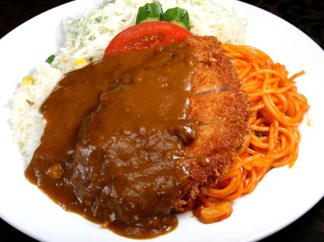 画像: 昔懐かしトルコライス。ボリューミーだが各々、薄味仕上げでバランス重視の一品