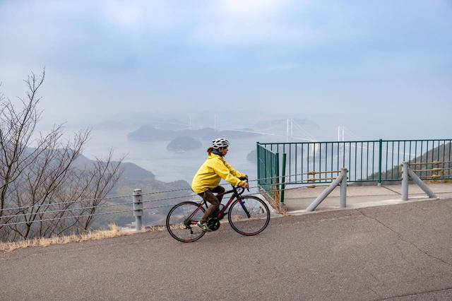 画像1: 脚力と体力に自信があるなら、絶景広がる「亀老山展望公園」へ