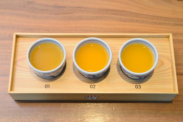 画像: 「愛媛みかんジュースの3種飲み比べセット」(630円・税抜)。単品は550円(税抜)でテイクアウトができます