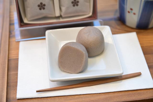 画像: 「山田屋まんじゅう」(3個セット351円、6個セット箱入り864円・ともに税込)
