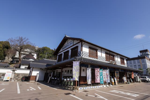 画像1: 津山城のお膝元、「津山観光センター」でおみやげ選び