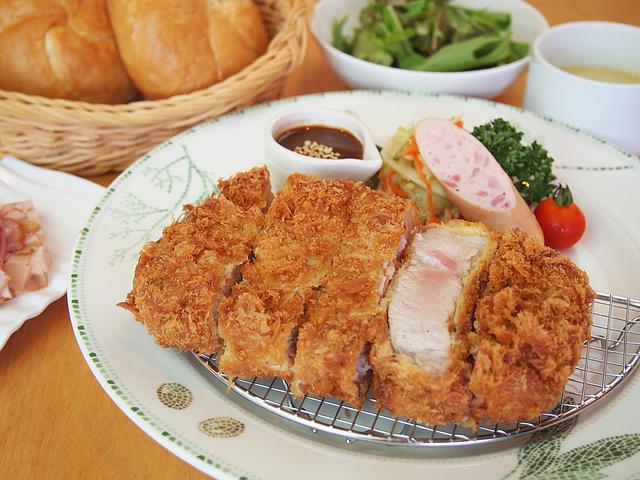 画像2: 【休日】本場ドイツ仕込みの味をランチで堪能|ゲシュマック(川南町)