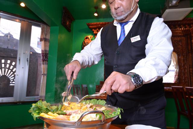 画像9: 【恵比寿】国内ネパール料理店の草分け「クンビラ」