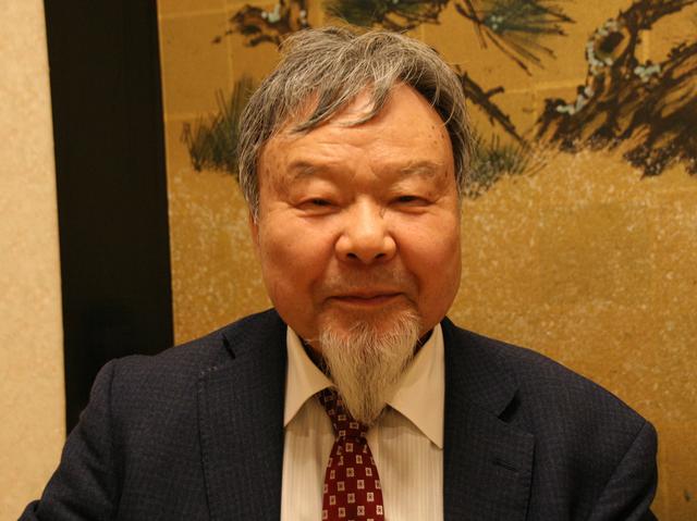 画像: 創業者の伏見不二雄会長。若い頃ボクサーだったゆえに、逆に笑顔を練習したとか