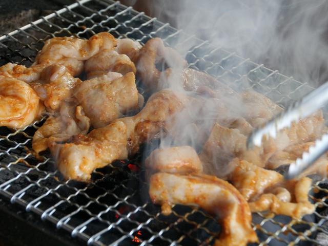 画像: さまざまな部位の食感が楽しい。味噌ニンニクテイストもコクがあり美味