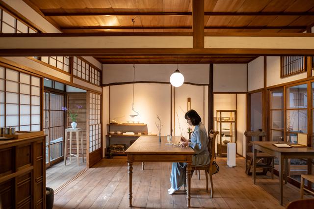 画像4: 静寂に包まれる、時代の新旧が交差した古民家カフェ