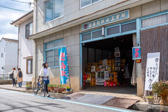 画像1: ここでしか飲めない、昭和レトロなご当地サイダーを