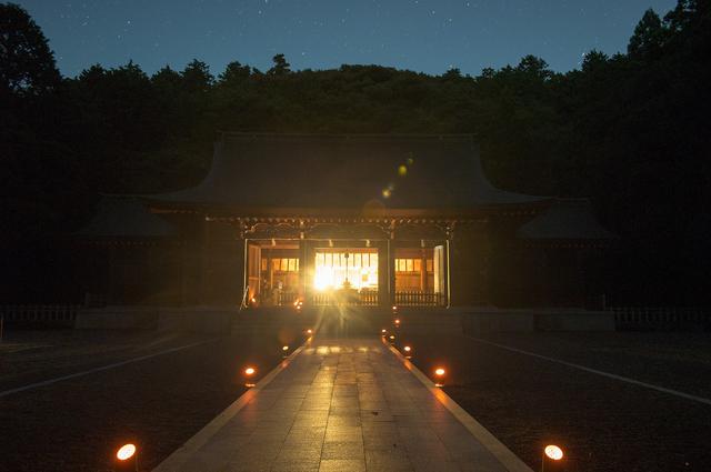 画像: 神々が息づき、貴族が暮らした島。独自の歴史文化に触れる