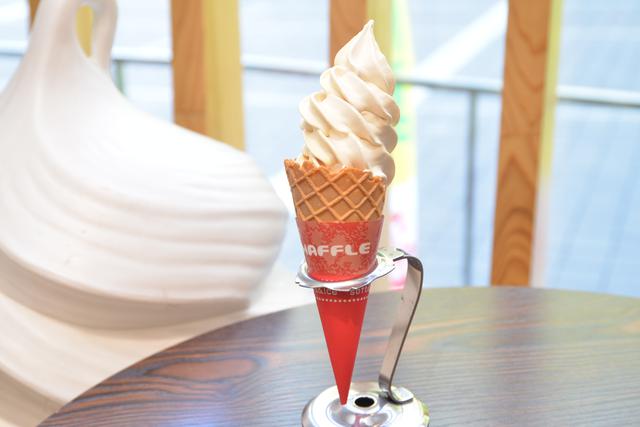 画像: 「太陽のソフトクリーム プレミアムミックス(コーン)」(コーン、カップともに500円・税込)