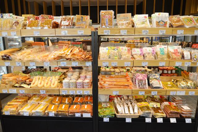 画像4: 日本一の鶏や大根漬け物など“ひなたの恵み”が盛りだくさん