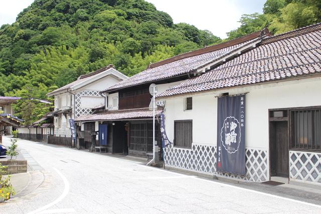 画像1: 日本最古の酒米・雄町を守り抜く岡山の酒蔵というプライド|辻本店【岡山県真庭市】