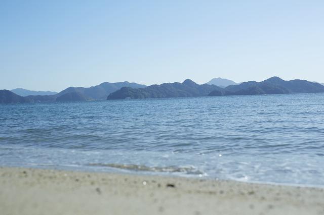 画像: 瀬戸内に抱かれたのんびりとした雰囲気の中で、ゆっくり日本酒を嗜む