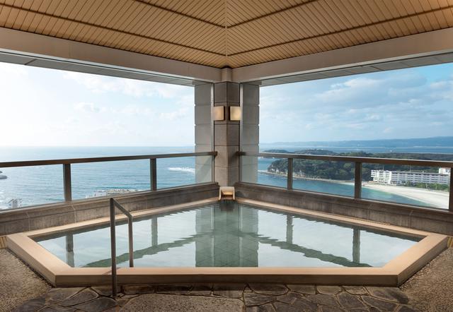 画像: 太平洋の絶景を堪能できる温泉