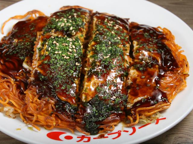 画像: 地元の良さが詰まった、三次唐麺焼。鉄板で特に熱々をいただくこともできる