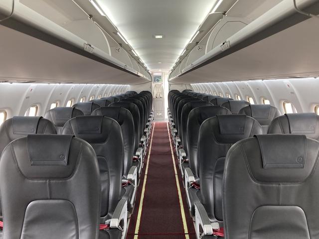 画像: ATR42の機内