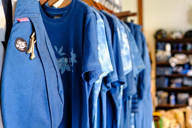 画像: Tシャツも豊富。