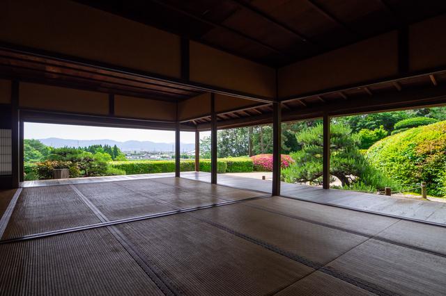 画像4: 茶の湯発祥の地で奈良を体感すべく、「慈光院」でお抹茶をいただく