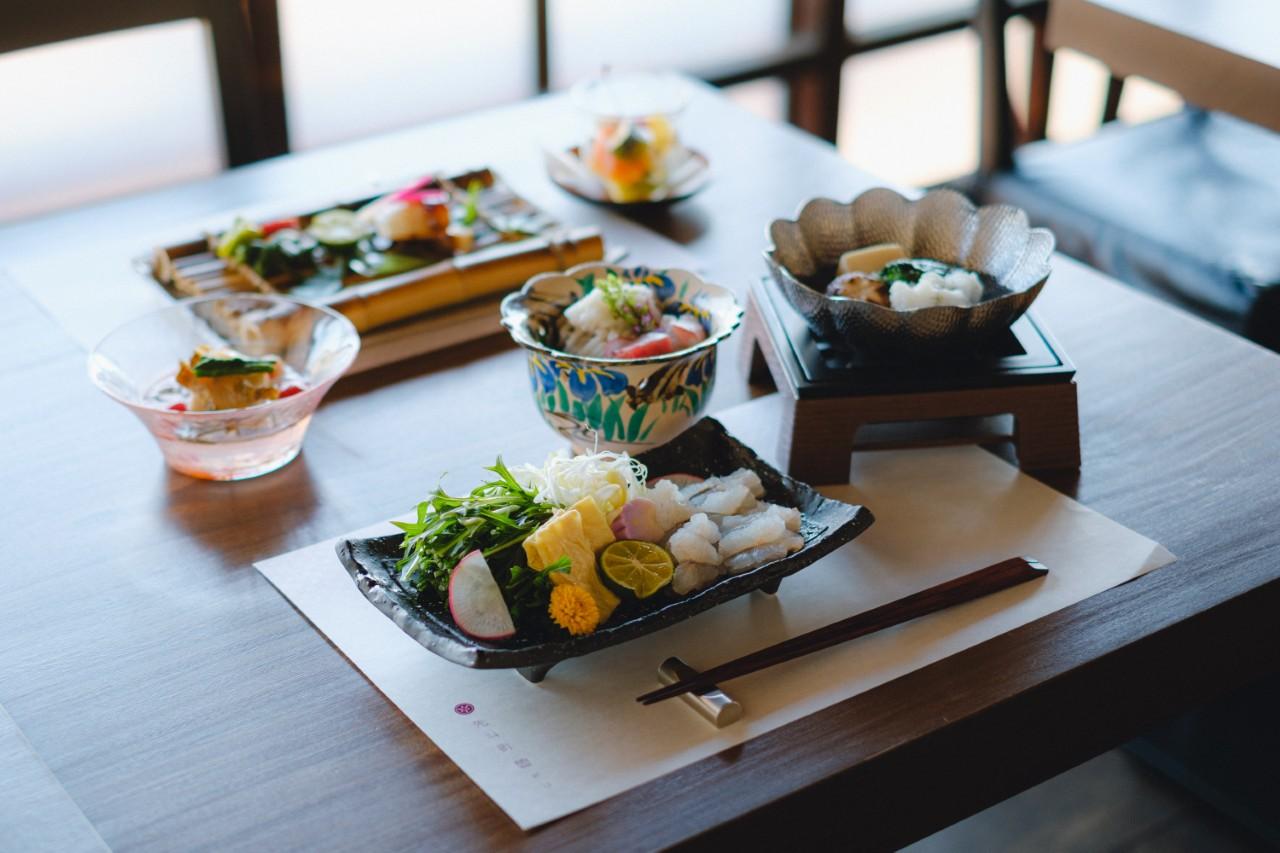 画像: ランチコース(6,900円・サービス料込み)