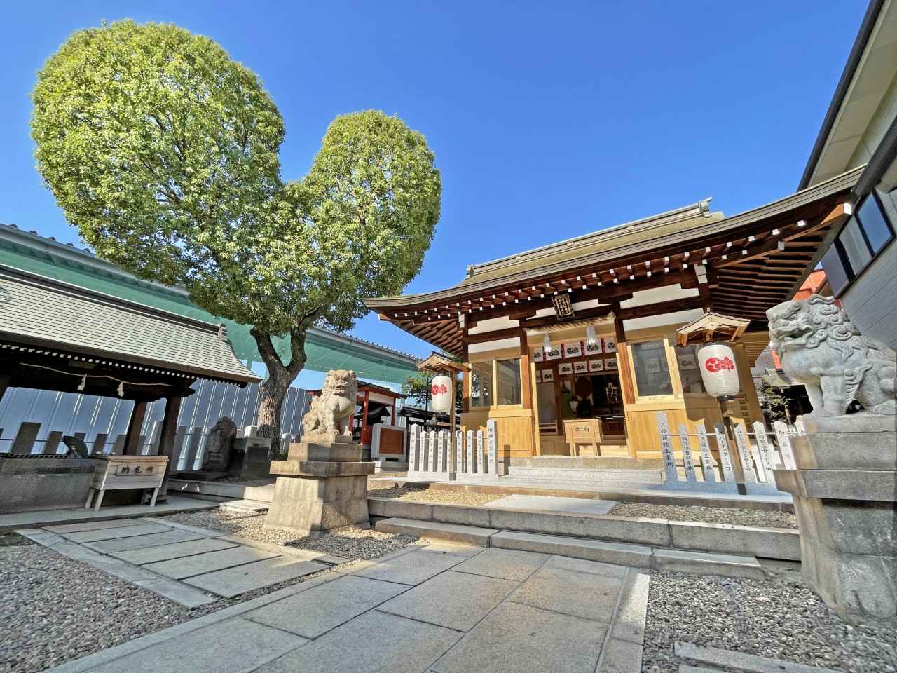 Image 1: The "flower charm" that can only be found once a month is a hot topic! "Nangu Usa Hachiman Shrine (Wakinohama Shrine)" (Hyogo)