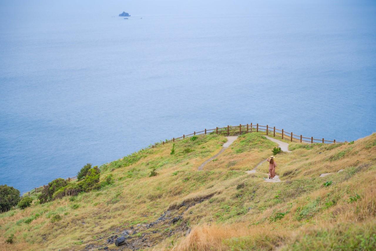 画像1: 100メートル級の断崖が連なる景勝地「高茂岬」