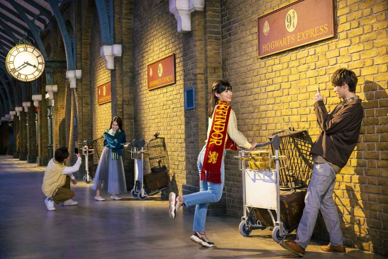 Image: Warner Bros. Studio Tour Tokyo – The Making of Harry Potter. (Trolley experience)