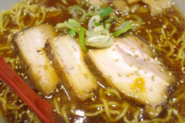 Image 6: The perfect way to end your night in Asahikawa. The ultimate soy sauce ramen at "Ramen Kasui"