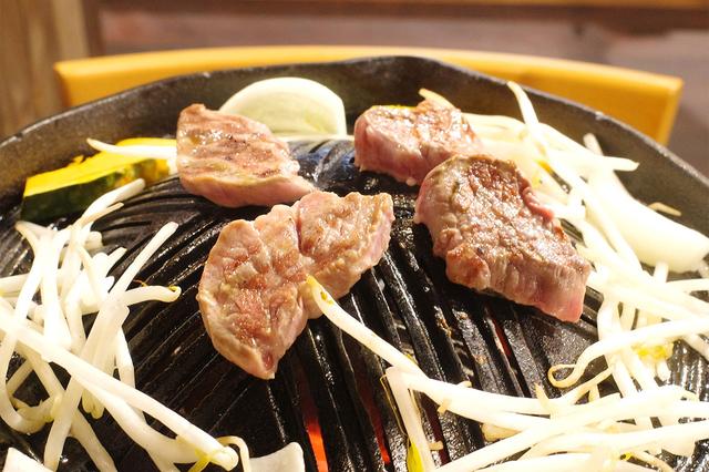 Photo 5: Enjoy innovative lamb dishes at the famous backstreet restaurant "4.6Sheep"