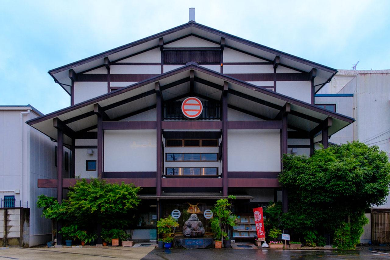画像: 中岡崎駅からほど近い、うどん専門店「大正庵釜春本店」