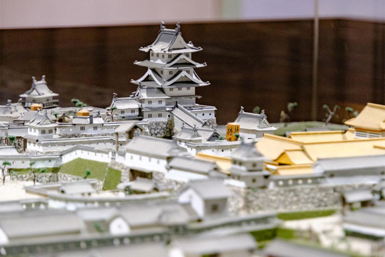 Image: A large model of Okazaki Castle before it was demolished during the Meiji period, meticulously restored based on records and testimonies from that time.