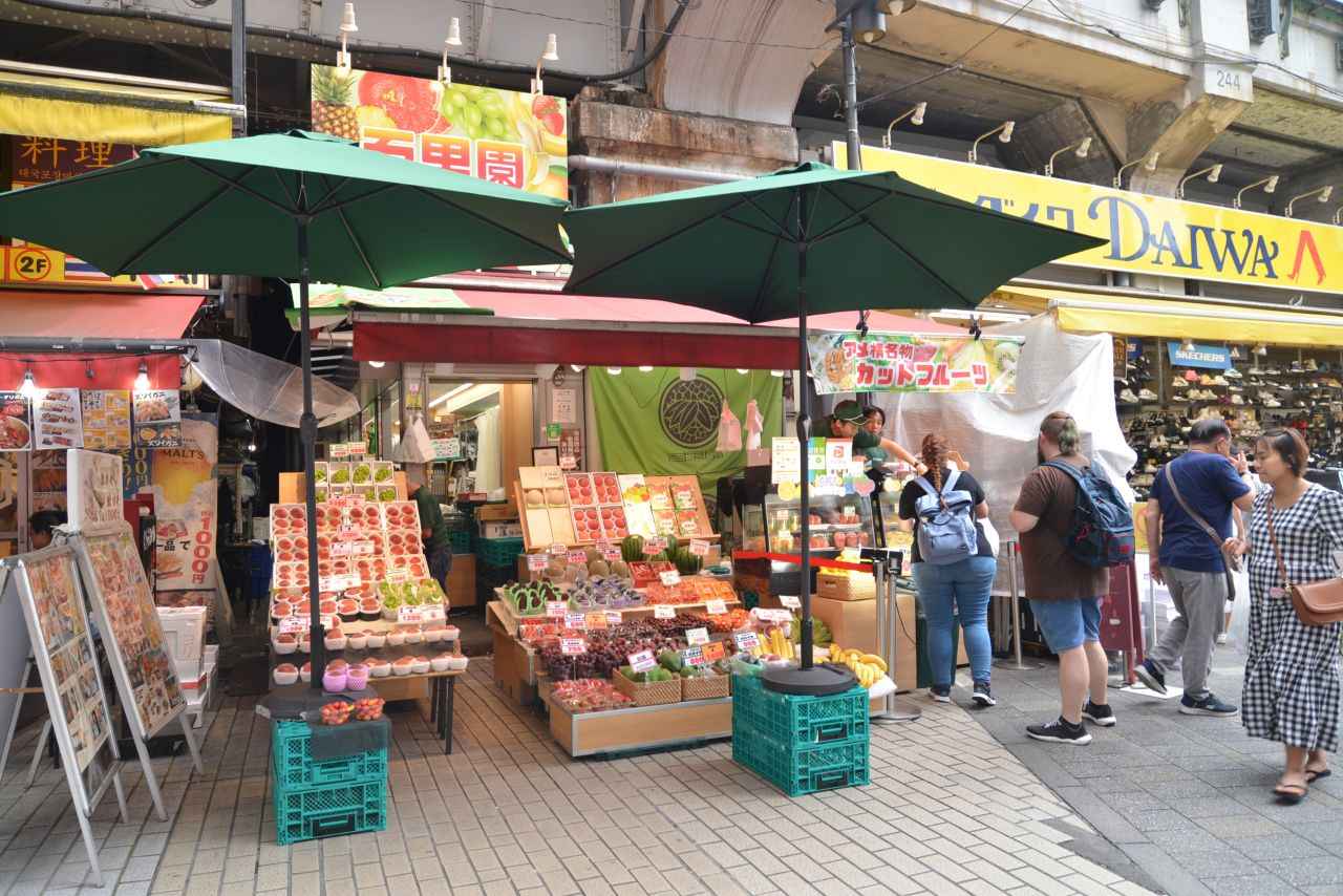 画像1: 【カットフルーツ】フレッシュな果物を手軽に味わうなら「百果園」