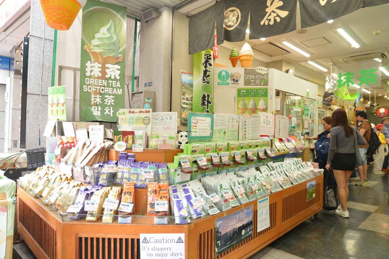 画像2: 【抹茶ソフト】匠の茶葉が決め手。「君野園」の贅沢な渋みとまろやかミルクの逸品