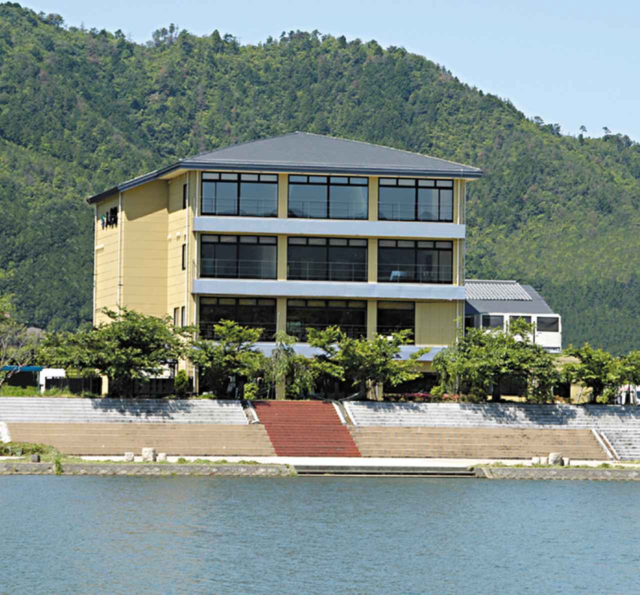 画像1: 「せせらぎ亭 八光館」世代を超えて愛される老舗で南丹市の四季の恵みを堪能