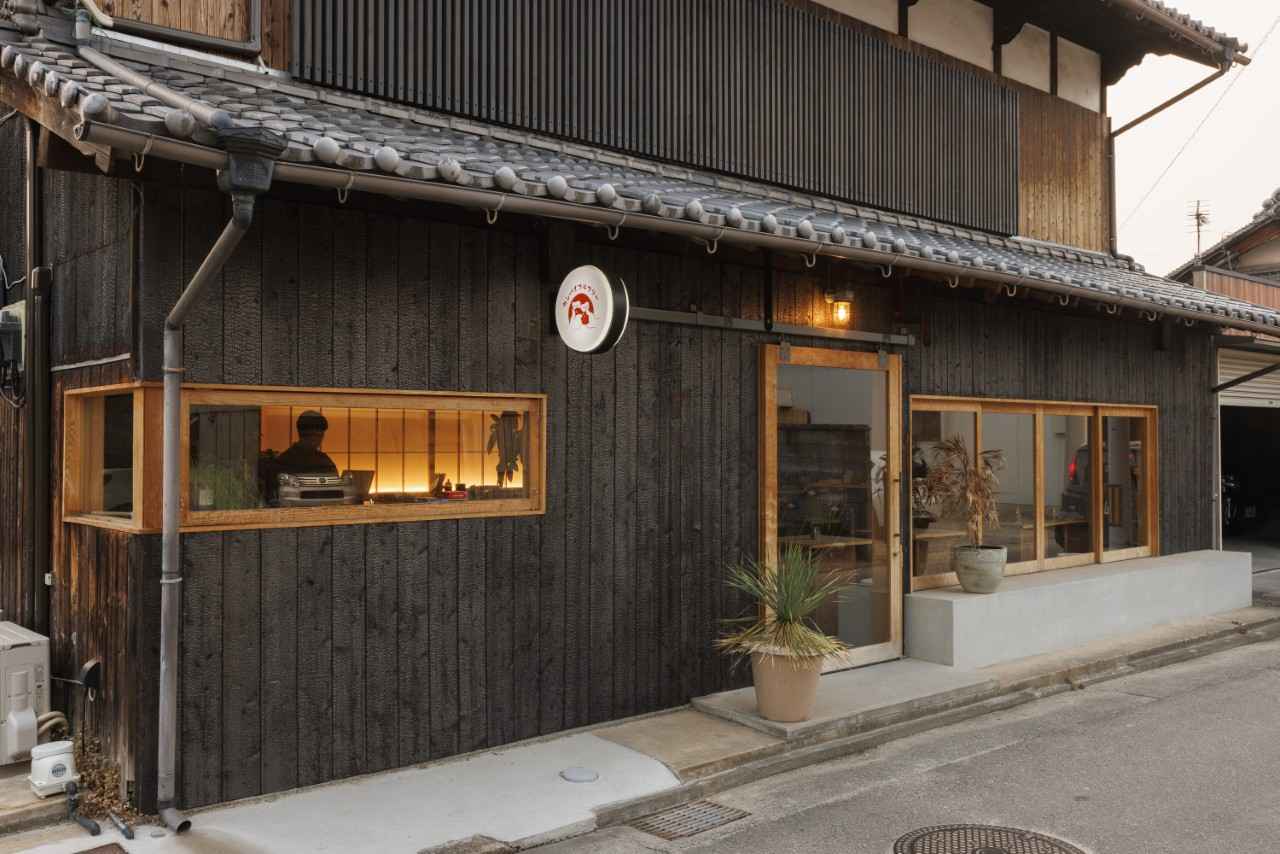 画像1: 食べながら、飲みながら、学びながら。夕食は交流会を兼ねて