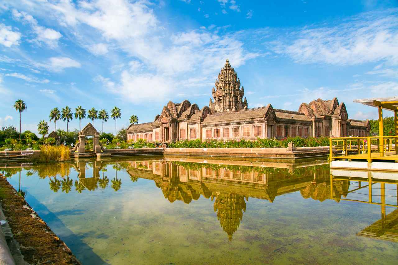 画像1: 【香川】異国の名景と絶景アトラクションを一度に体験「レオマリゾート」