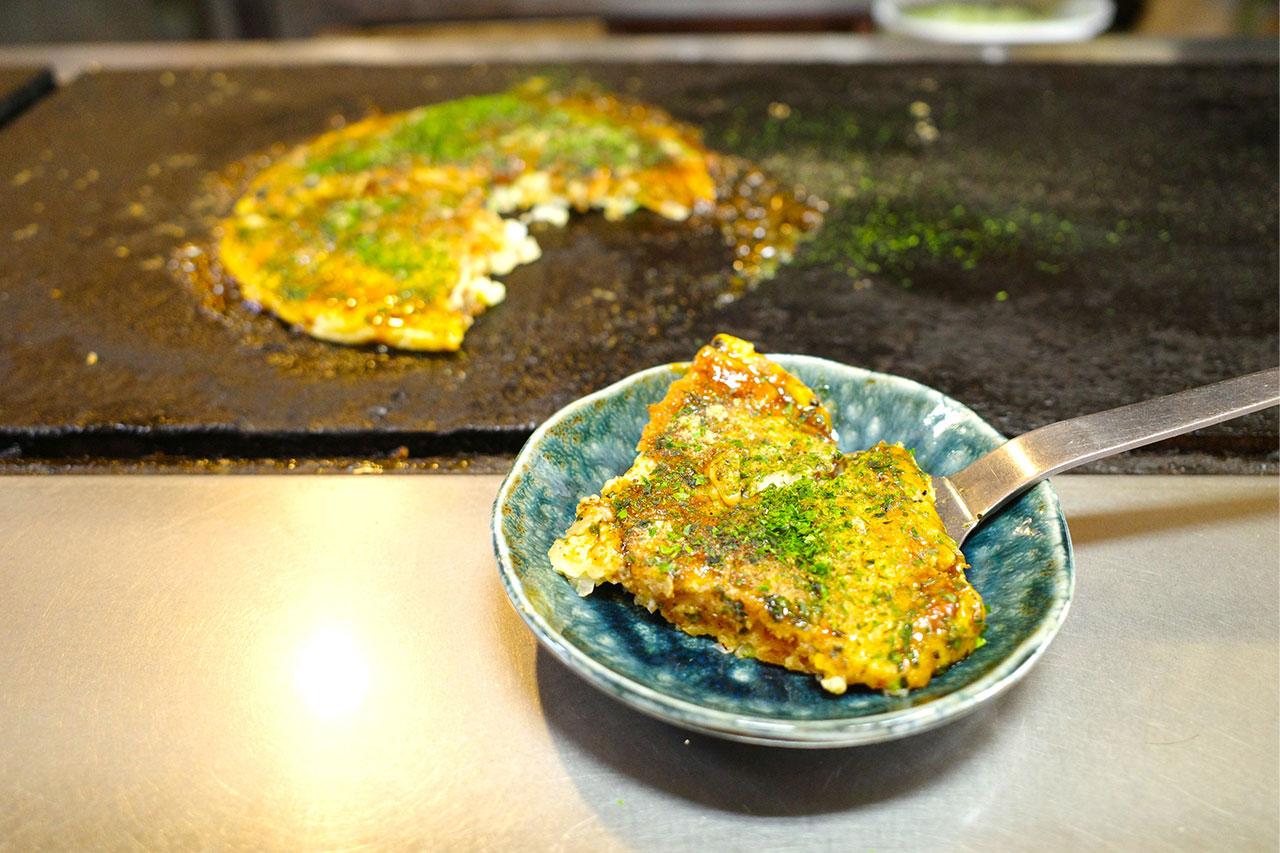 画像8: ご当地お好み焼き「豆玉天」とは？昭和42年創業「いか十」で味わう半世紀の味