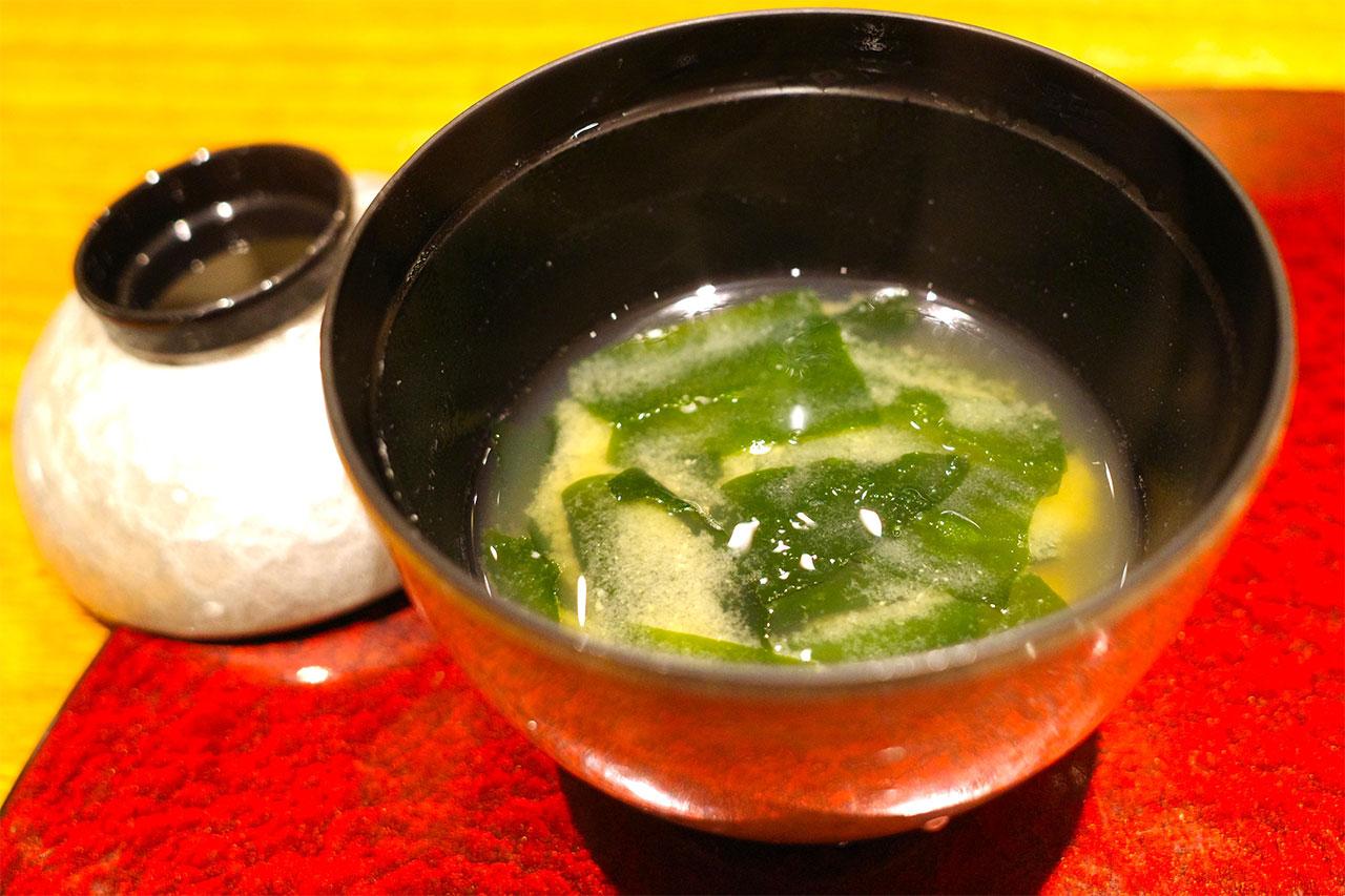 画像8: 江戸前の技と地元の旬が織りなす鮨の物語「すし瀬名波」