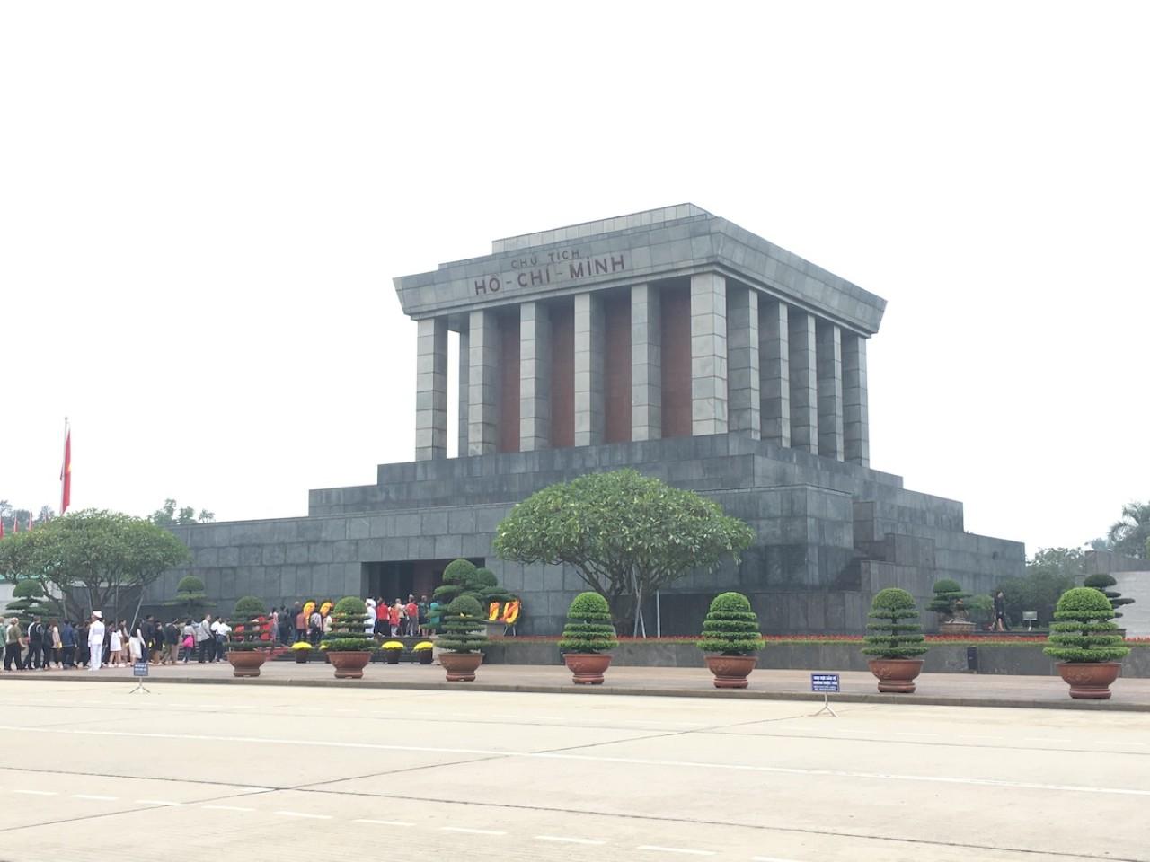 画像: ホーチミン廟