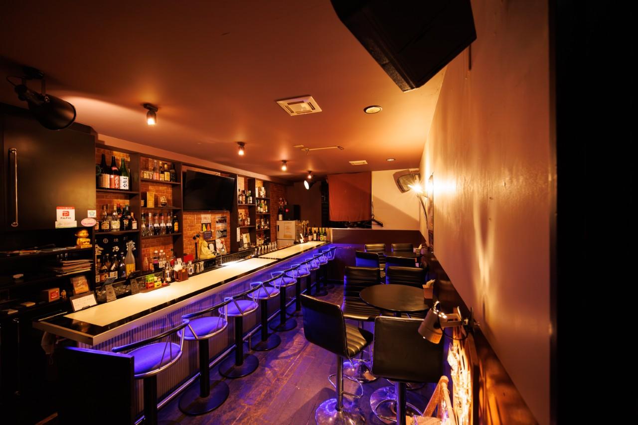 画像3: 居心地の良い隠れ家バー「ビリケン」で旅の締めくくり