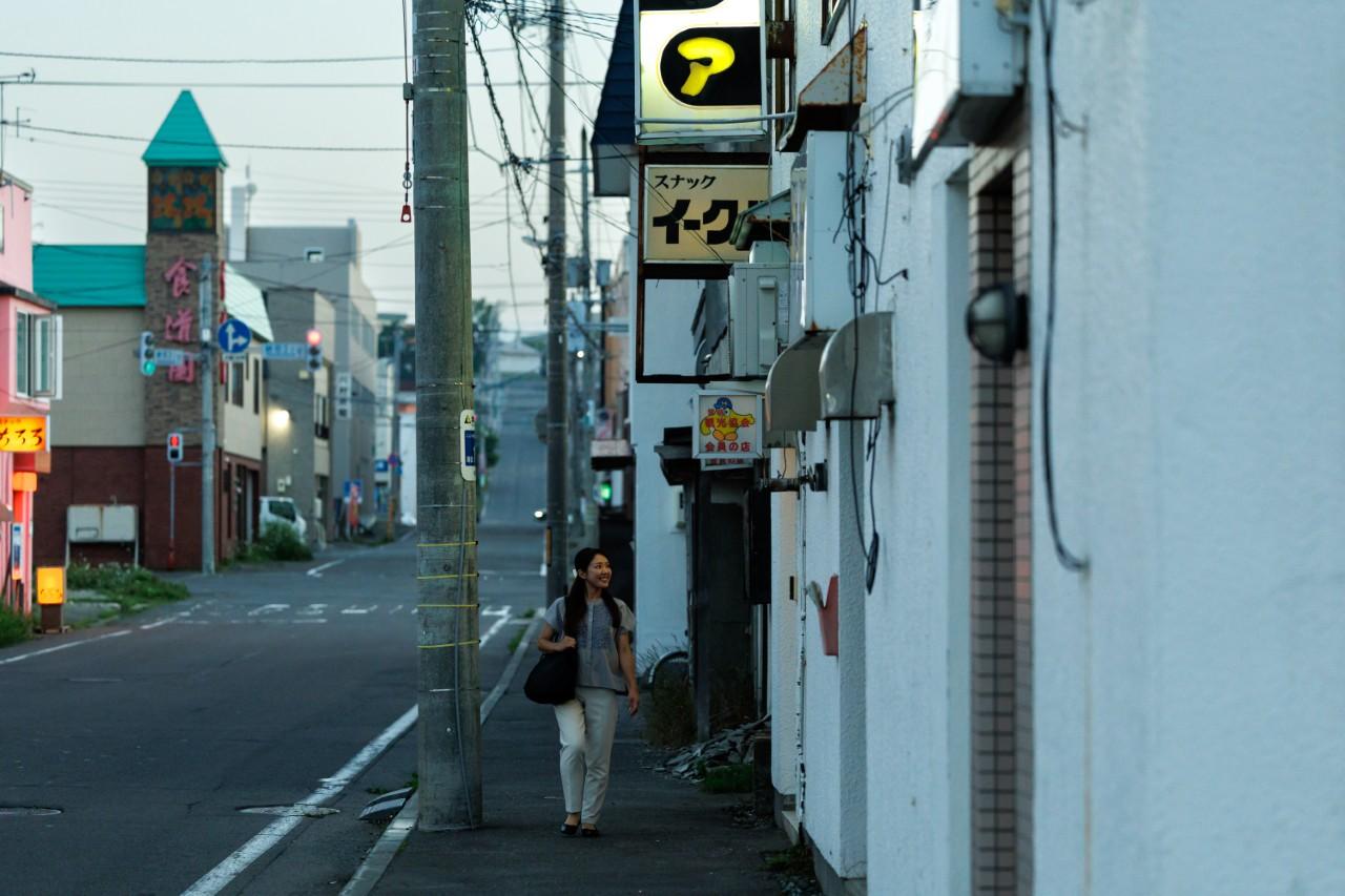 画像1: 居心地の良い隠れ家バー「ビリケン」で旅の締めくくり