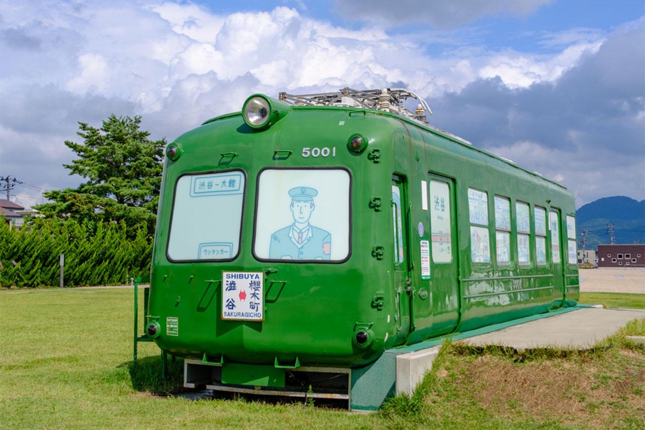 画像: 渋谷のシンボルでもあった東急車輛「青ガエル」。冬季を除き内部見学も可能