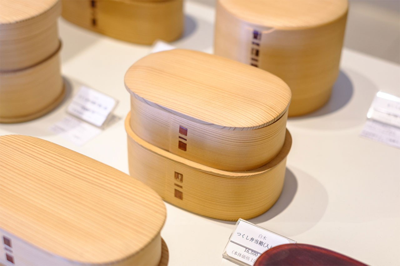 画像: 娘のために考案した「つくし弁当箱」。ふっくらとした蓋が美しい