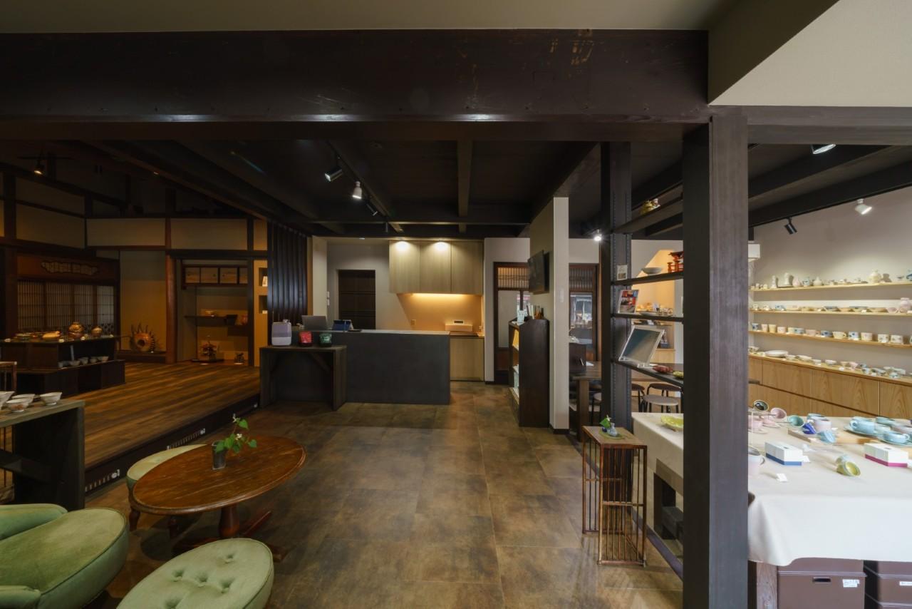 画像: 名門の手仕事を体験できる、「宮島御砂焼窯元 山根対厳堂」