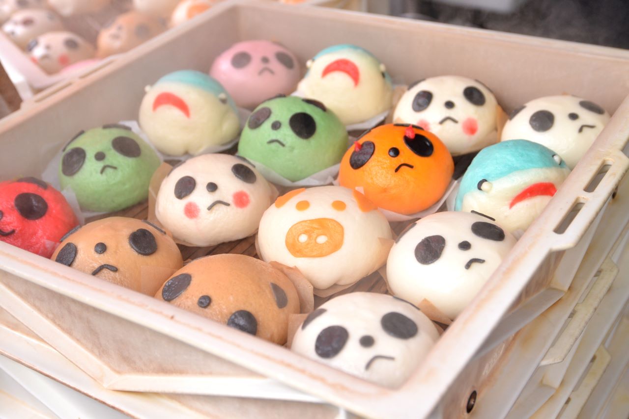 Image 2: [Panda Bun] It's not just the looks.  The taste is also outstanding in every detail "Rouishin"