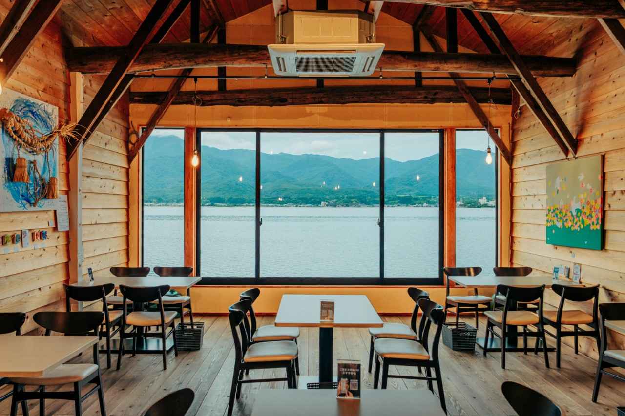 画像6: 佐渡で盛んに養殖されている海鮮は?