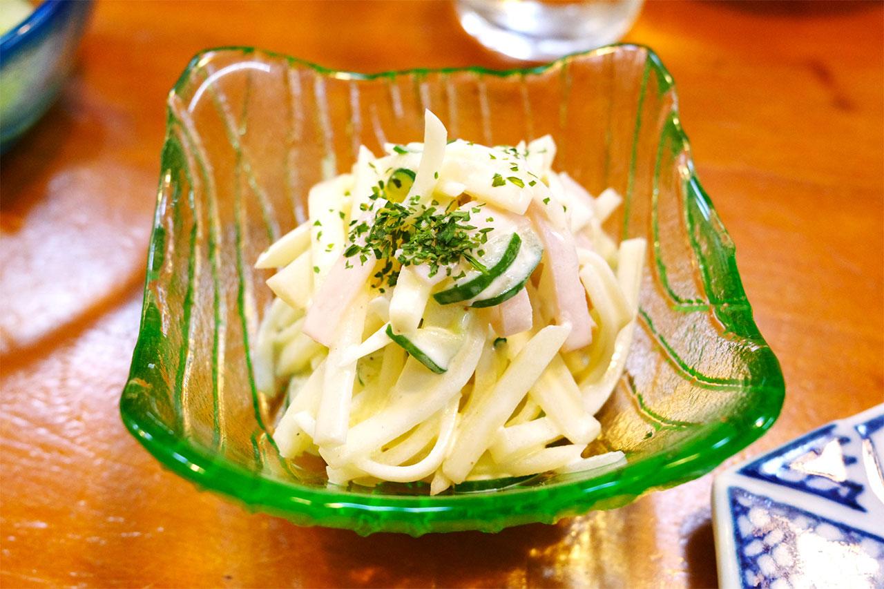 画像4: 出雲の路地裏に佇む「スタンド翠泉」手打ちの力強さを感じる伝統の出雲そば